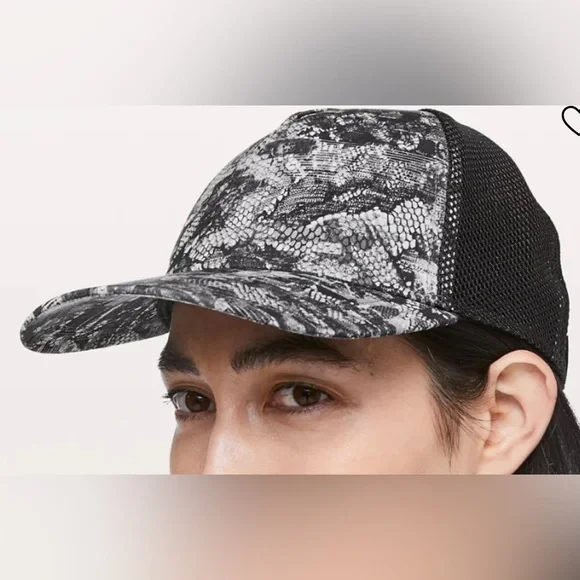 NWT Rare Lululemon City Adventurer Hat - Picture 3 of 5